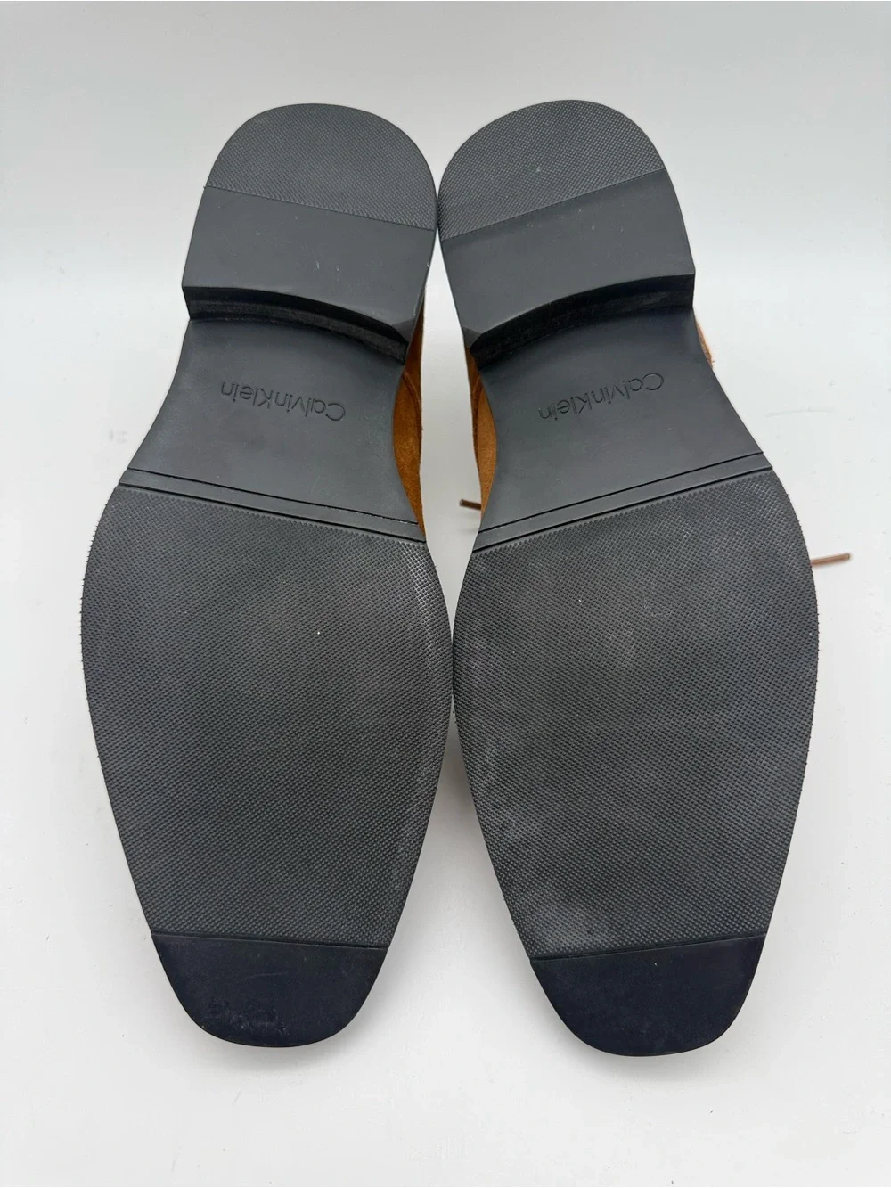 BRAND NEW Calvin Klein Men's Ramses Calf Suede Tan (Light Brown) Men’s Size 8.5